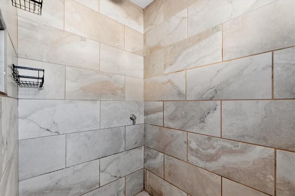 2128 Summit Street Kansas City, MO 64108 - Photo 38 of 50