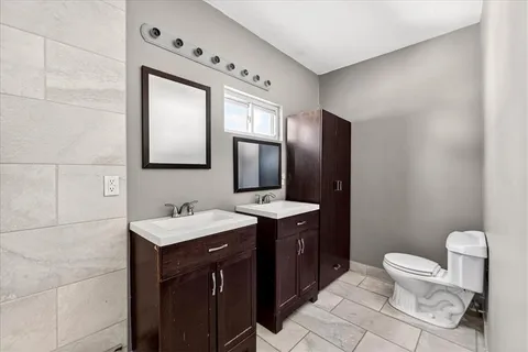 $289,000 | 2128 Summit Street, Kansas City, MO 64108