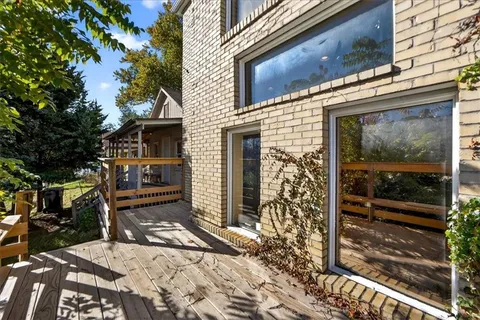 $289,000 | 2128 Summit Street, Kansas City, MO 64108