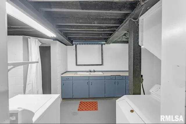 $132,500 | 2823 North 3rd Street, Clinton, IA 52732