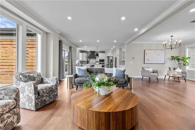 $874,900 | 2114 Northwest Killarney Lane, Lee's Summit, MO 64081