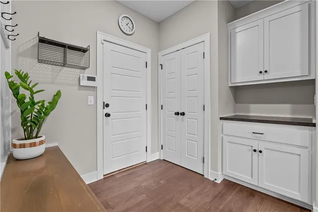 $874,900 | 2114 Northwest Killarney Lane, Lee's Summit, MO 64081