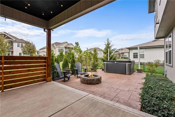 $829,000 | 2114 Northwest Killarney Lane, Lee's Summit, MO 64081