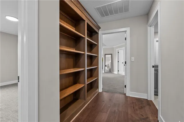 $874,900 | 2114 Northwest Killarney Lane, Lee's Summit, MO 64081