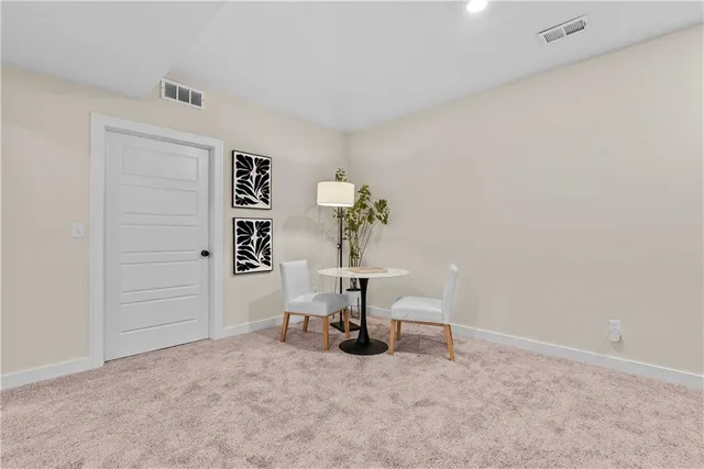 $874,900 | 2114 Northwest Killarney Lane, Lee's Summit, MO 64081