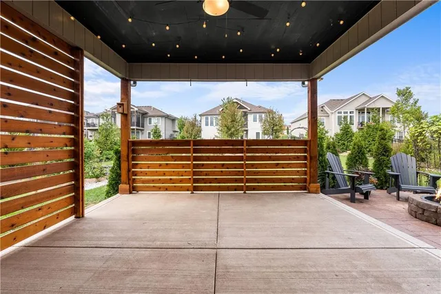 $874,900 | 2114 Northwest Killarney Lane, Lee's Summit, MO 64081