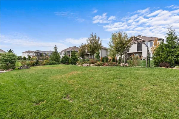 $829,000 | 2114 Northwest Killarney Lane, Lee's Summit, MO 64081