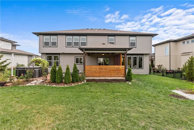 $874,900 | 2114 Northwest Killarney Lane, Lee's Summit, MO 64081