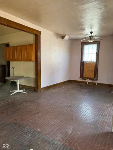 $22,500 | 305 South Proud Street, Muncie, IN 47305