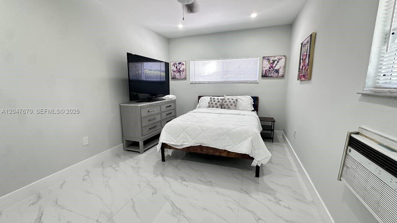 320 Southwest 29th Road, Unit COTTAGE Miami, FL 33129 - Photo 14 of 26