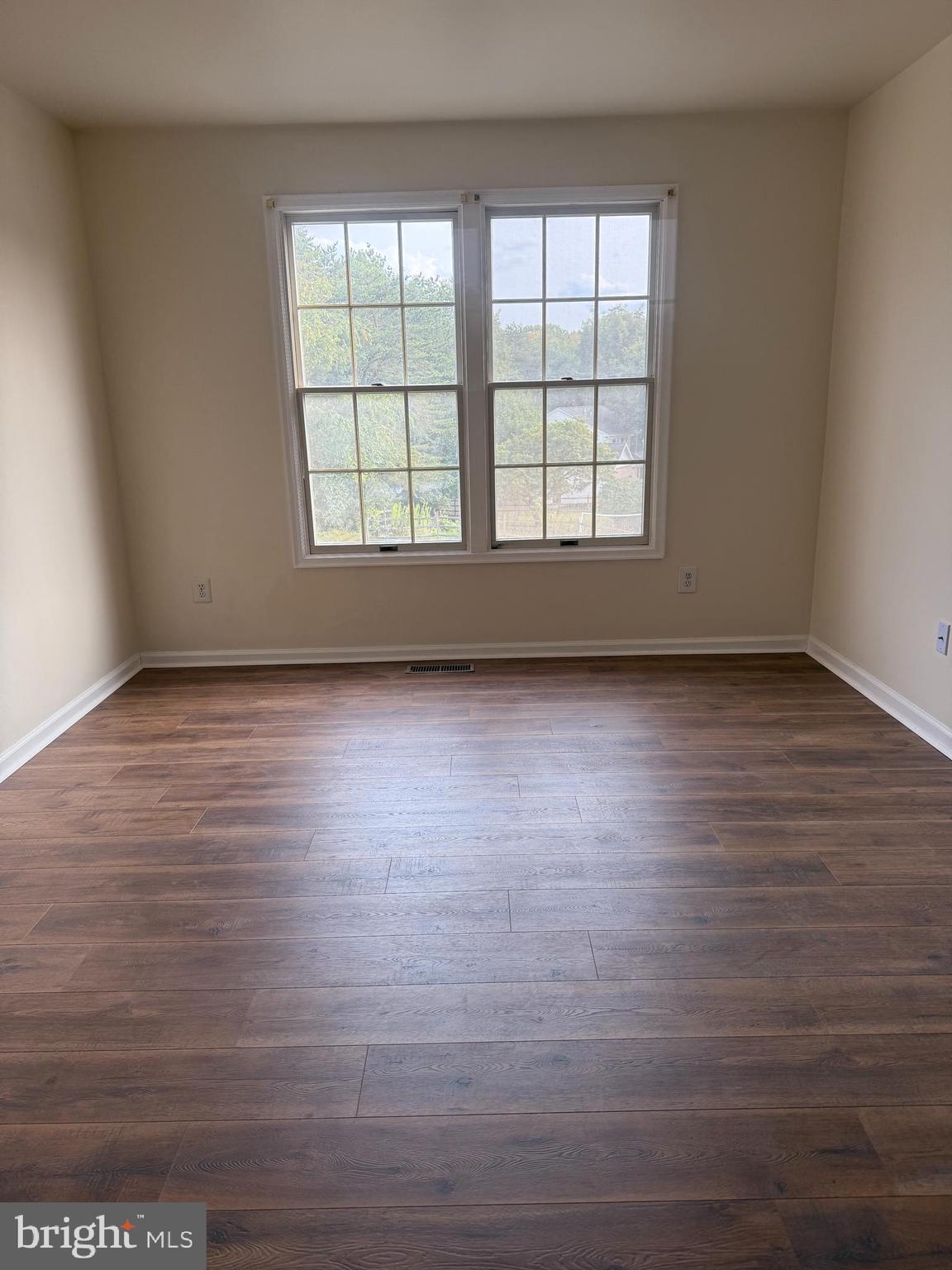 12549 Rock Ridge Road Herndon, VA 20170 - Photo 2 of 28 Dining room