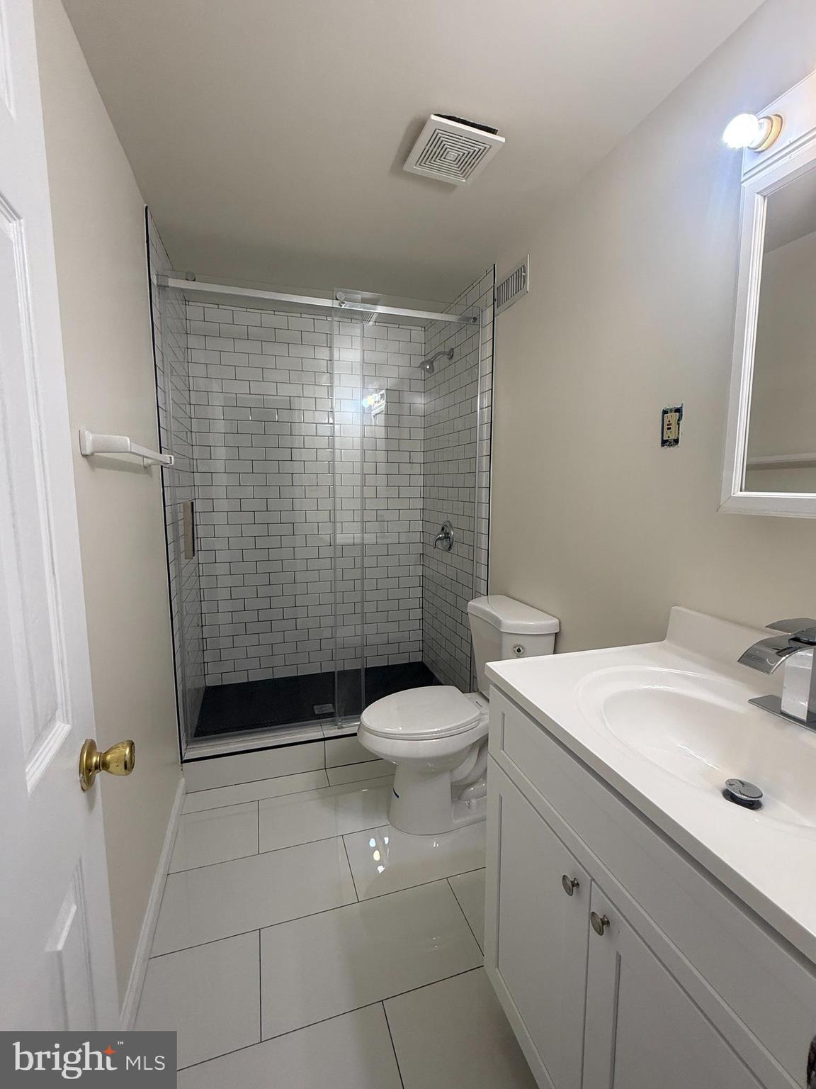 12549 Rock Ridge Road Herndon, VA 20170 - Photo 10 of 28 Basement Bath 1