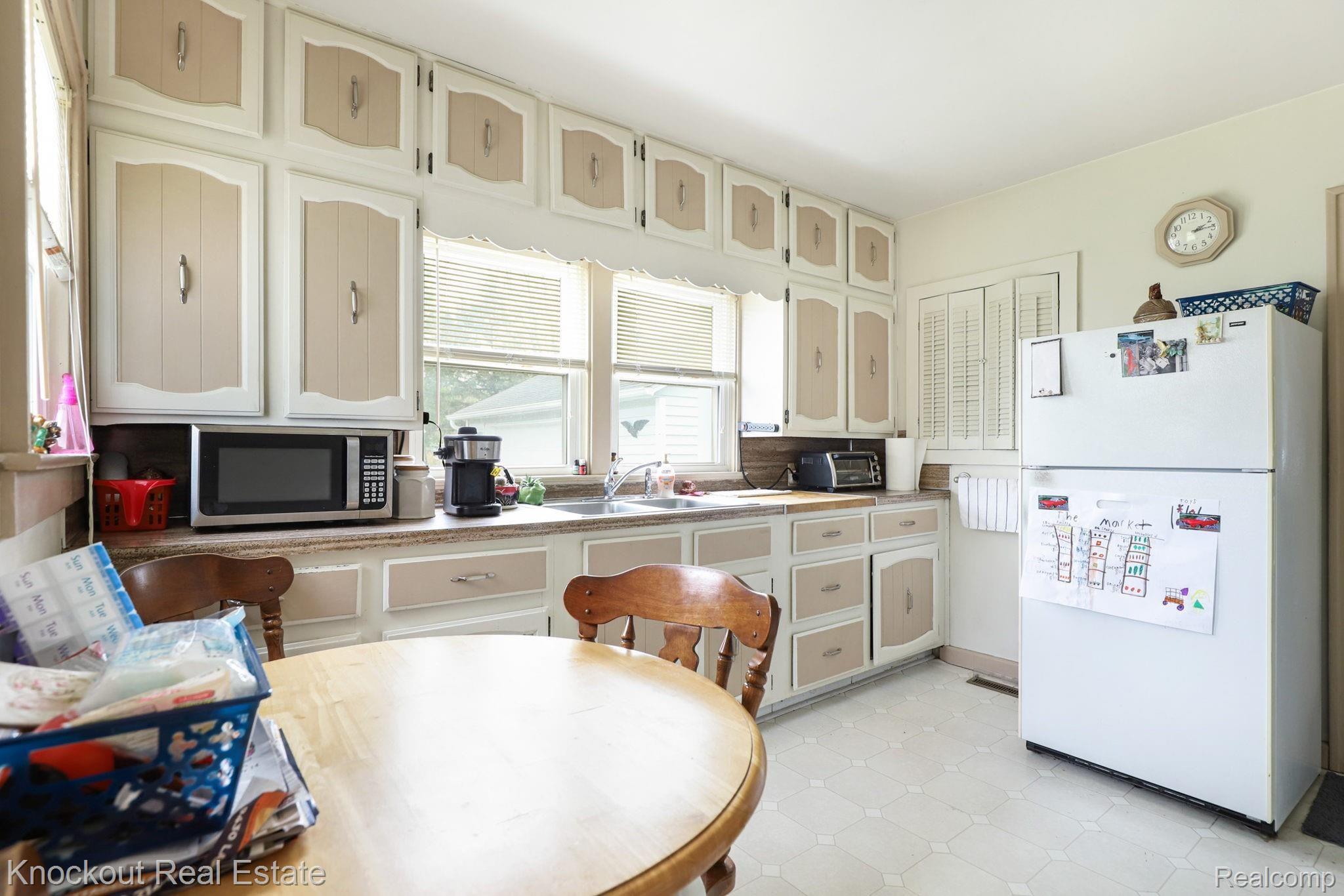 5345 North State Road Davison, MI 48423 - Photo 14 of 48 15-web-or-mls-5345 N State Rd Davison -15.jpg