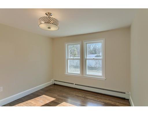 738 Waverly Road North Andover, MA 01845 - Photo 12 of 30 Gallery Image 12