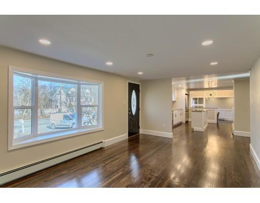 738 Waverly Road North Andover, MA 01845 - Photo 5 of 30 Gallery Image 5