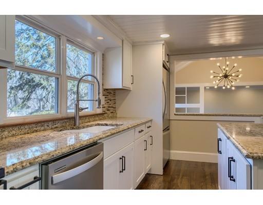 738 Waverly Road North Andover, MA 01845 - Photo 6 of 30 Gallery Image 6