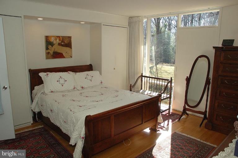 7720 Elba Road Alexandria, VA 22306 - Photo 13 of 20 Master Bedroom Suite