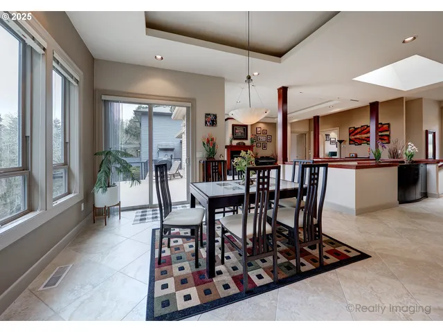 $1,295,000 | 2050 Alpine Drive, West Linn, OR 97068