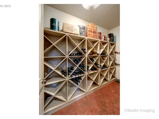 $1,295,000 | 2050 Alpine Drive, West Linn, OR 97068