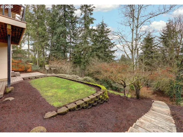 $1,295,000 | 2050 Alpine Drive, West Linn, OR 97068