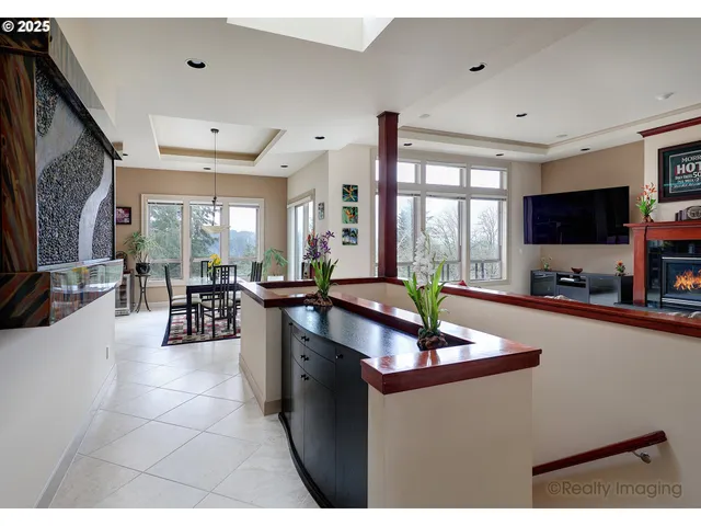 $1,295,000 | 2050 Alpine Drive, West Linn, OR 97068