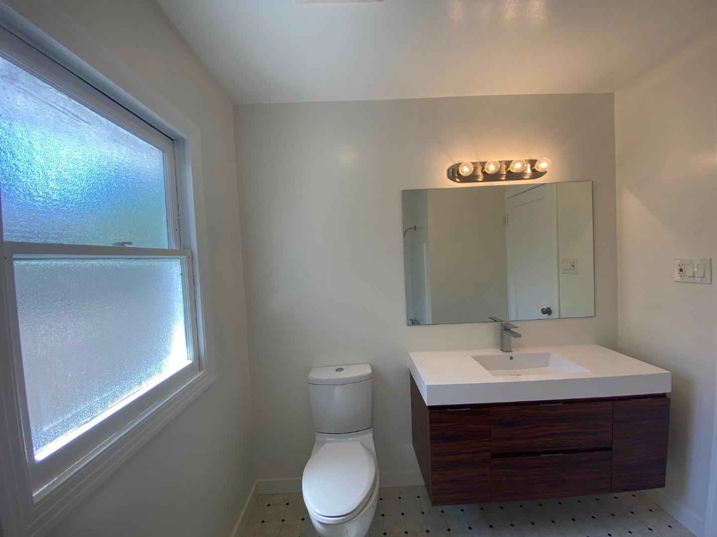 219 Robin Way Menlo Park, CA 94025 - Photo 10 of 25