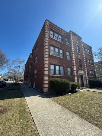 $950 | 239 East 108th Street, Unit 2, Chicago, IL 60628