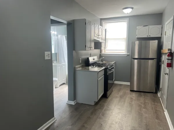 $950 | 239 East 108th Street, Unit 2, Chicago, IL 60628
