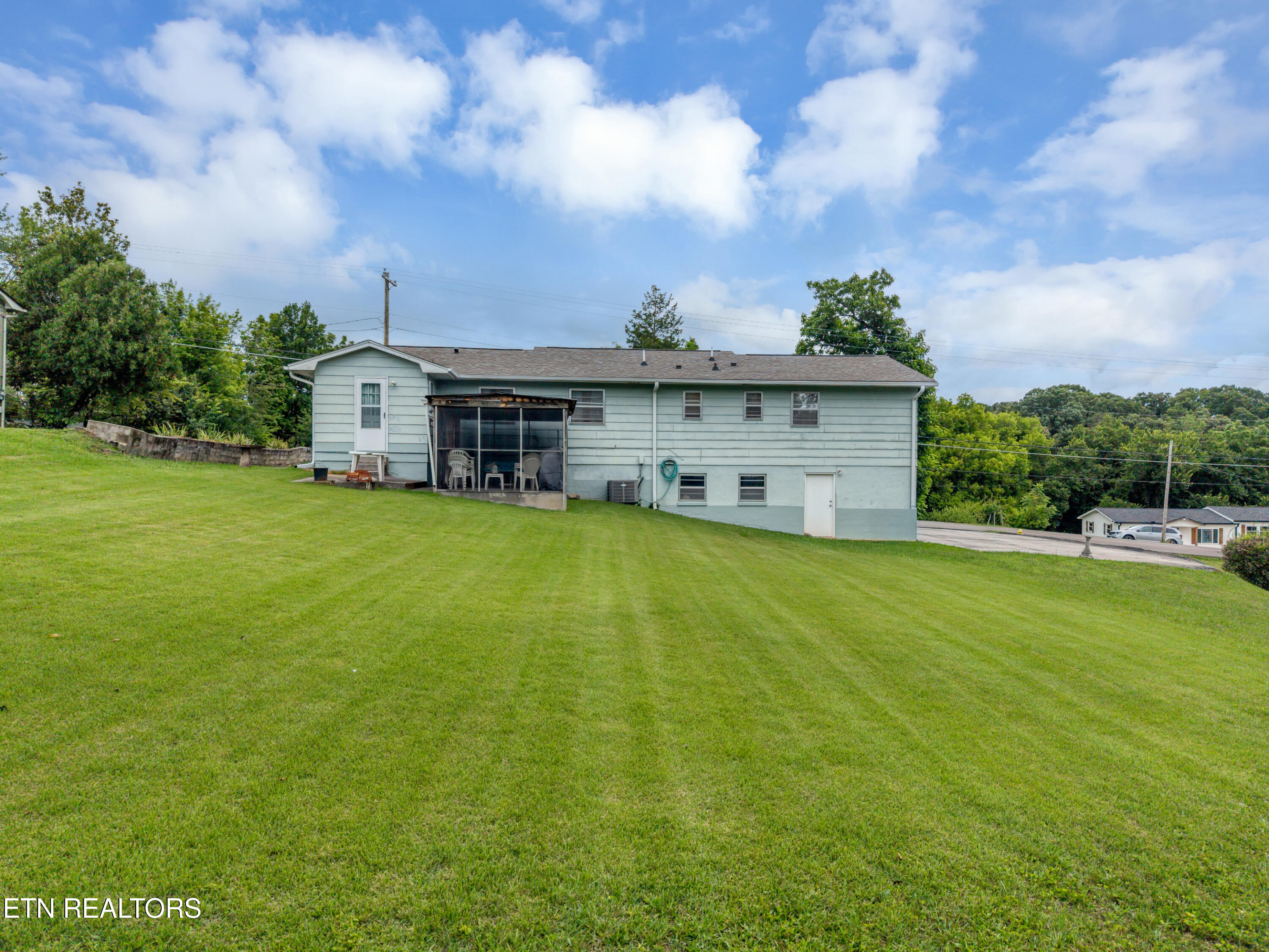 9504 Bob Gray Road Knoxville, TN 37923 - Photo 41 of 46 DJI_20260623115608_0101_D-2