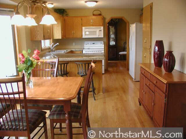 228 Interlachen Road Burnsville, MN 55306 - Photo 8 of 10 Gallery Image 8