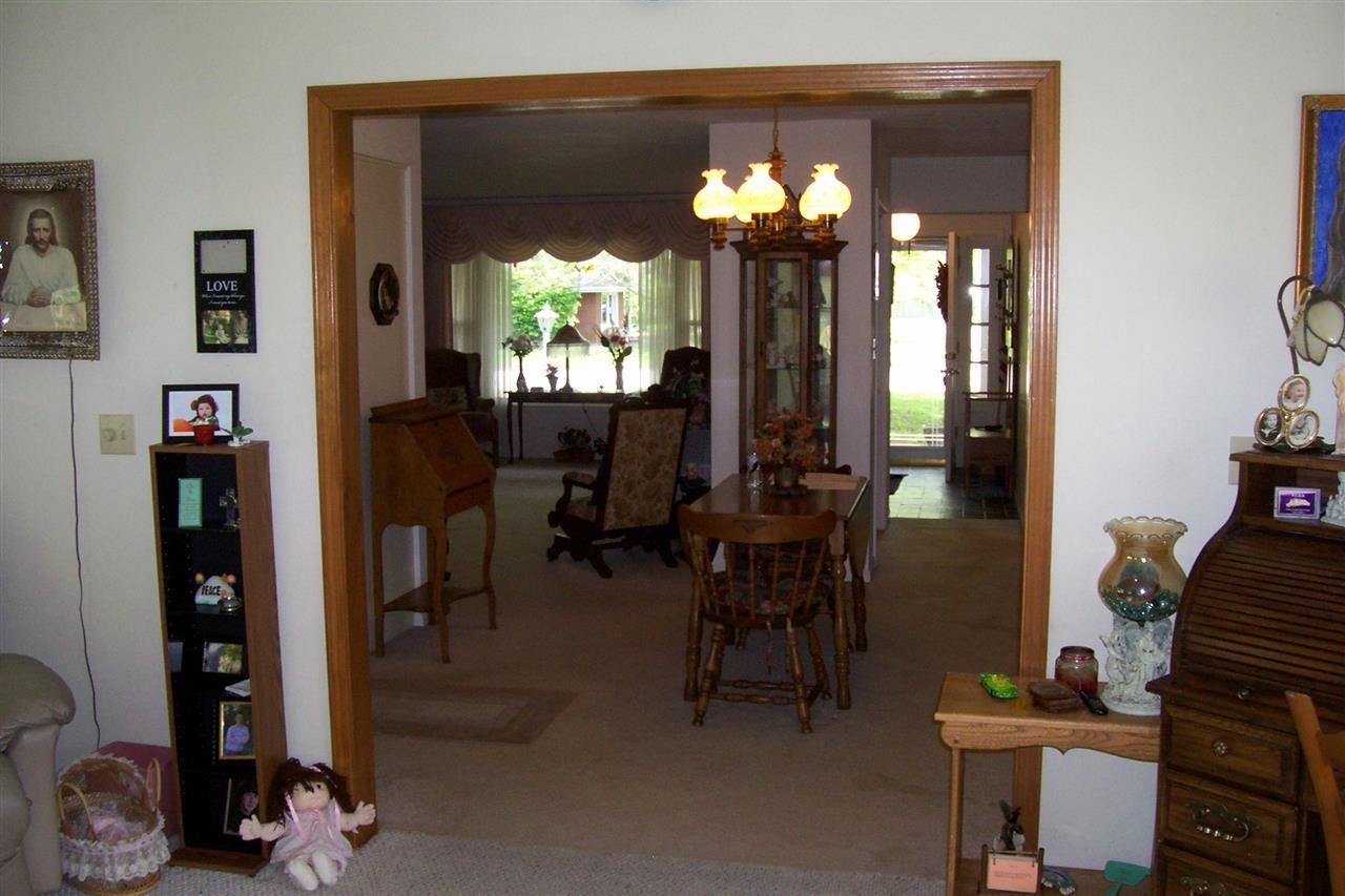 125 Lincoln Road Canton, IL 61520 - Photo 14 of 28 Gallery Image 14