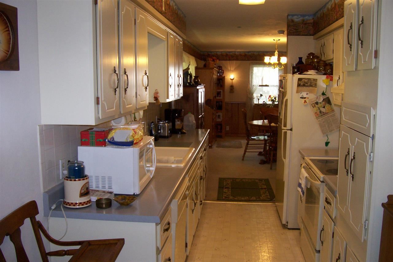 125 Lincoln Road Canton, IL 61520 - Photo 15 of 28 Gallery Image 15