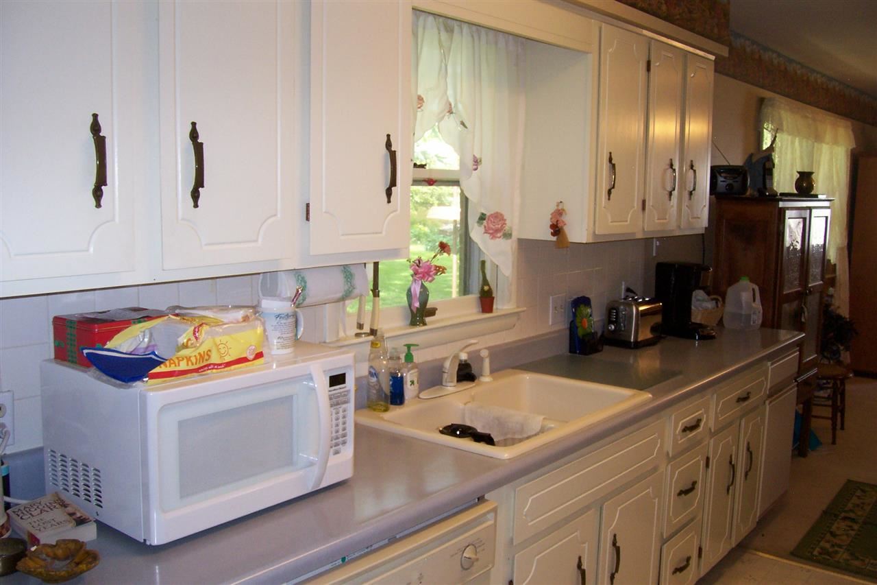 125 Lincoln Road Canton, IL 61520 - Photo 16 of 28 Gallery Image 16