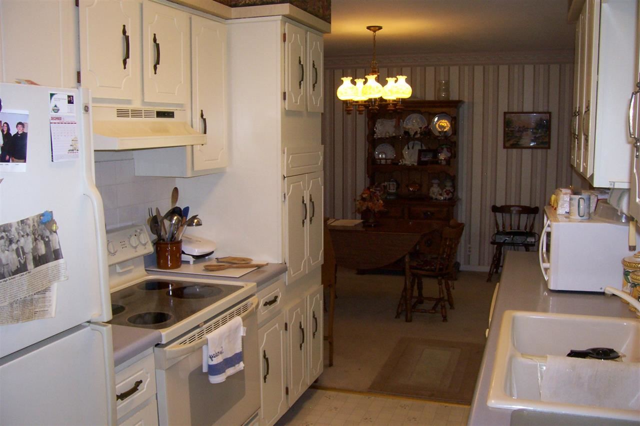 125 Lincoln Road Canton, IL 61520 - Photo 18 of 28 Gallery Image 18