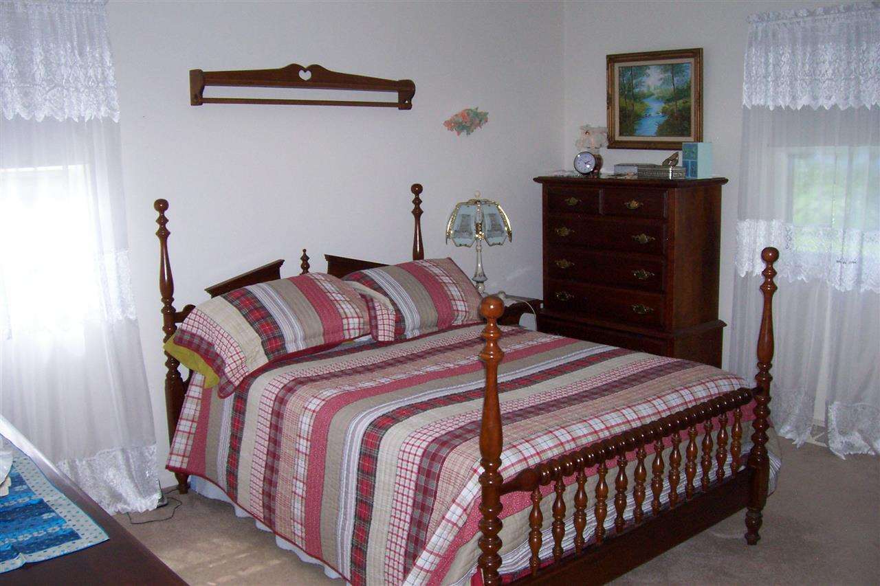 125 Lincoln Road Canton, IL 61520 - Photo 23 of 28 Gallery Image 23