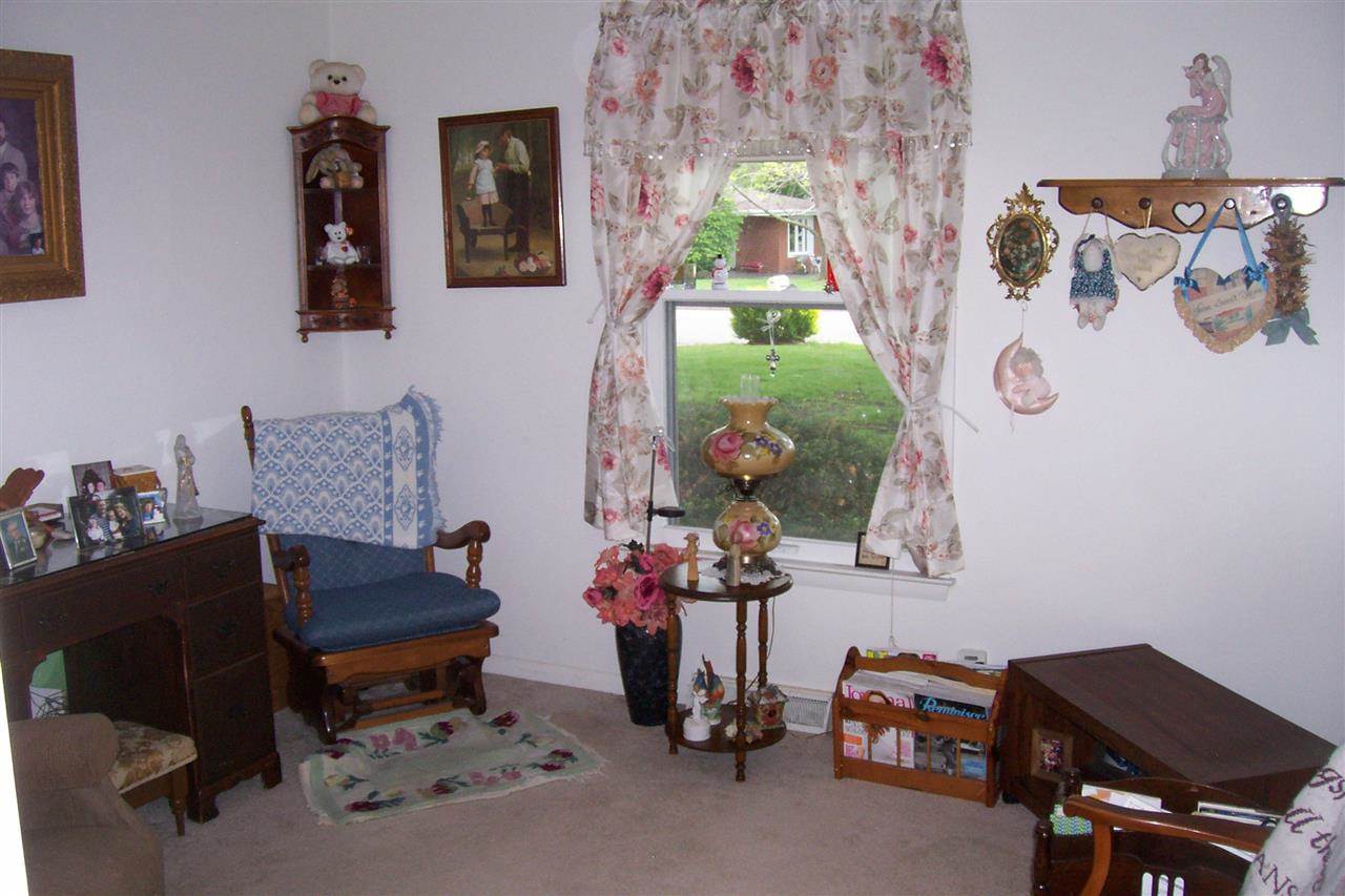 125 Lincoln Road Canton, IL 61520 - Photo 26 of 28 Gallery Image 26