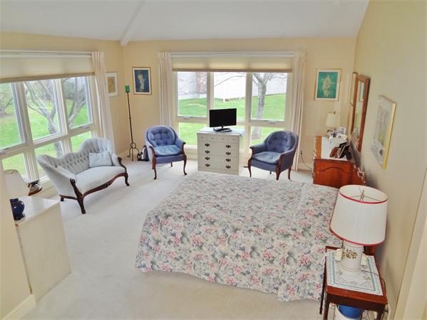 14 Hopewell Farm Road, Unit 14 Natick, MA 01760 - Photo 12 of 20 Gallery Image 12