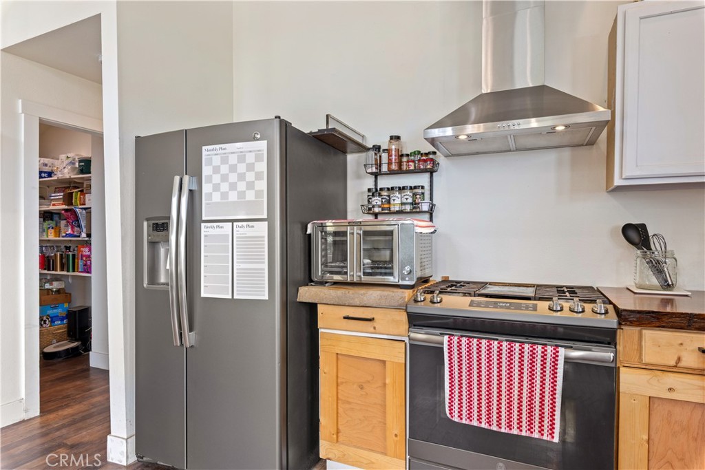 17390 Parnassus Road Middletown, CA 95461 - Photo 13 of 39 Gallery Image 13
