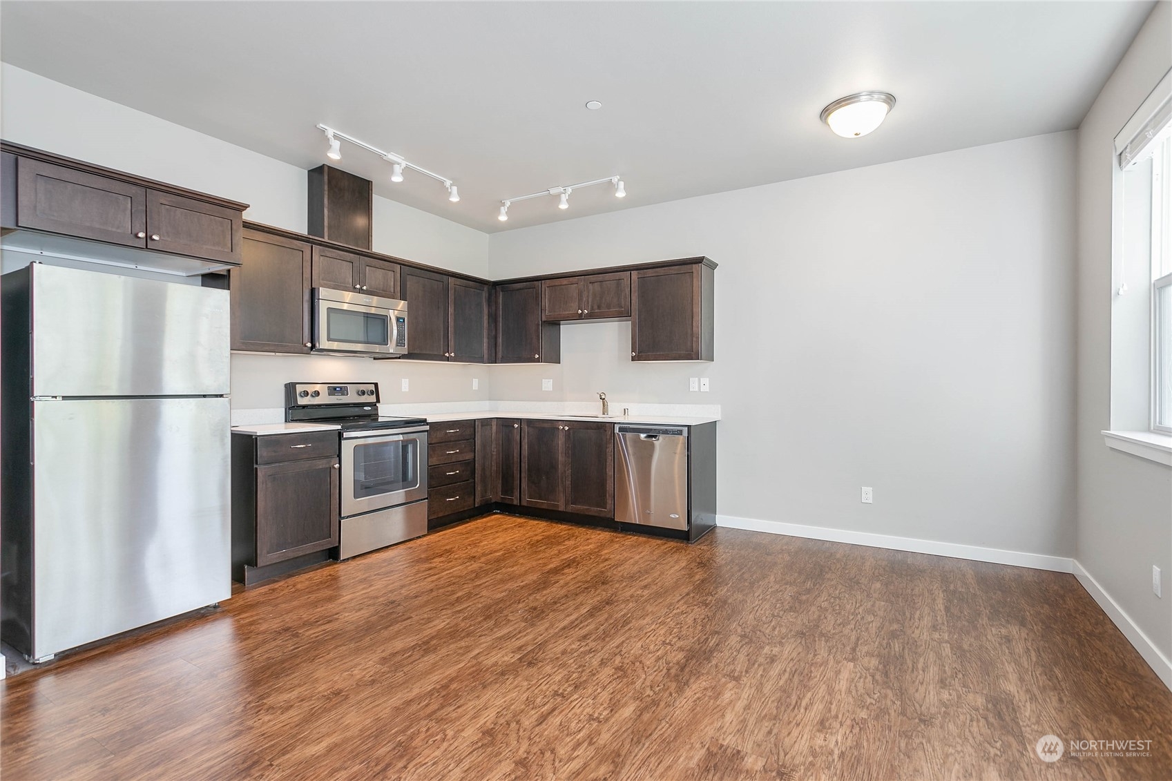 8844 Depot Road, Unit 303 Lynden, WA 98264 - Photo 4 of 21 Gallery Image 4