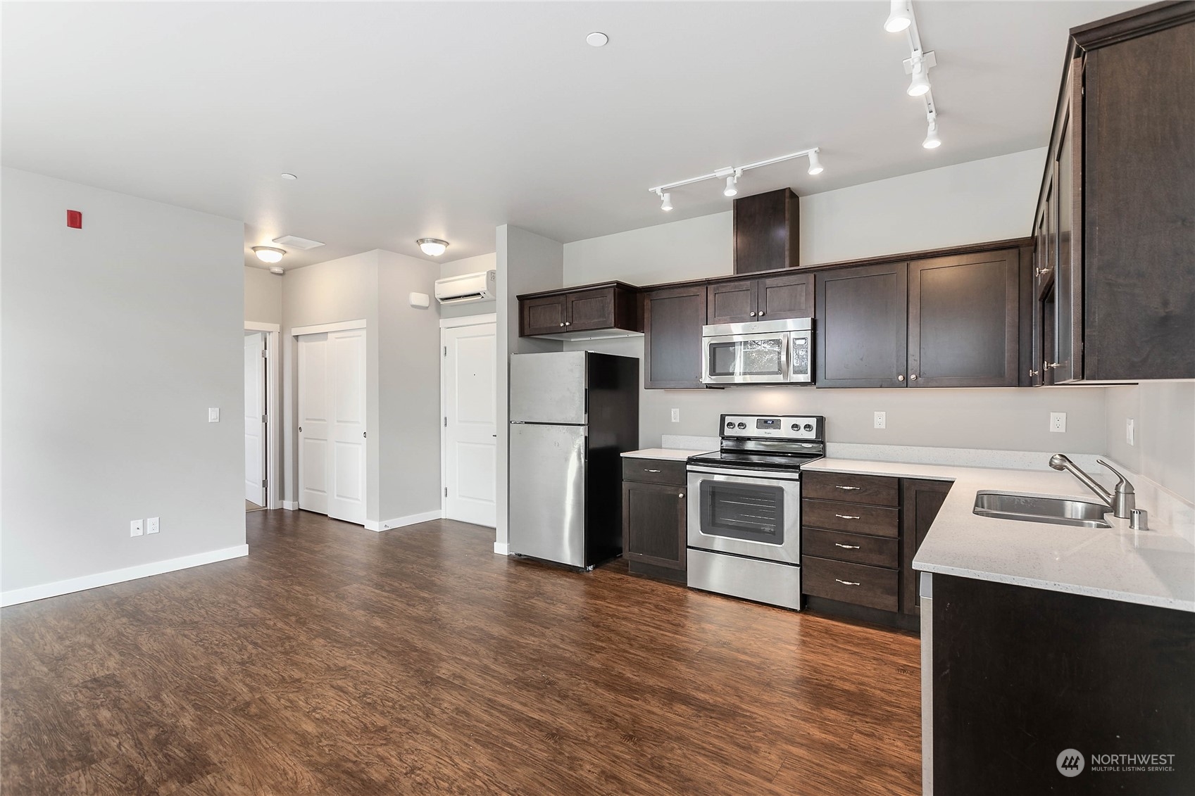 8844 Depot Road, Unit 303 Lynden, WA 98264 - Photo 6 of 21 Gallery Image 6