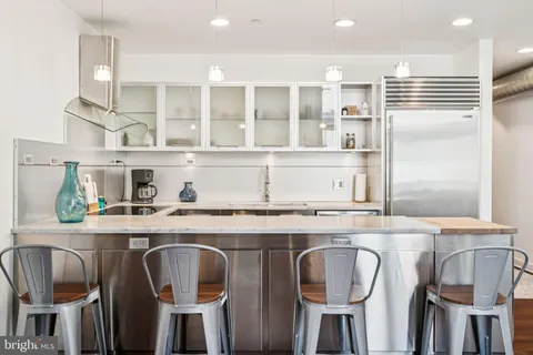 $625,000 | 105 South 12th Street, Unit 205, Philadelphia, PA 19107