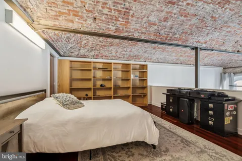 $625,000 | 105 South 12th Street, Unit 205, Philadelphia, PA 19107