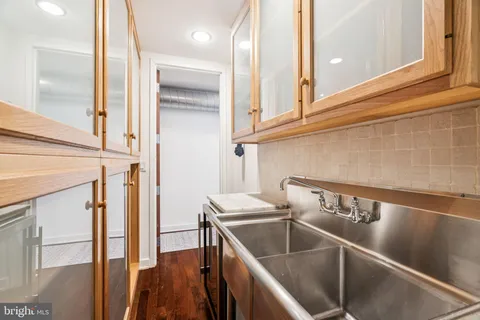 $625,000 | 105 South 12th Street, Unit 205, Philadelphia, PA 19107