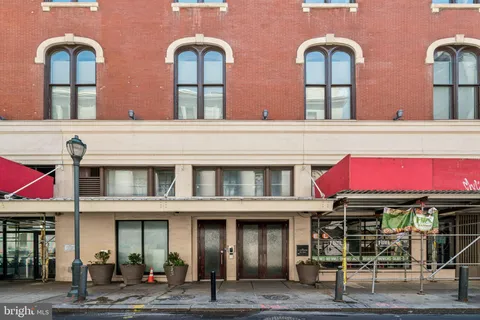 $625,000 | 105 South 12th Street, Unit 205, Philadelphia, PA 19107