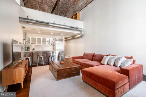 $625,000 | 105 South 12th Street, Unit 205, Philadelphia, PA 19107