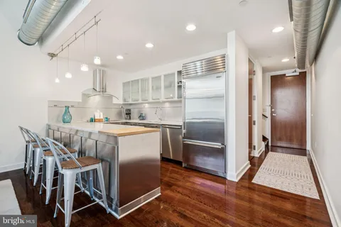 $625,000 | 105 South 12th Street, Unit 205, Philadelphia, PA 19107
