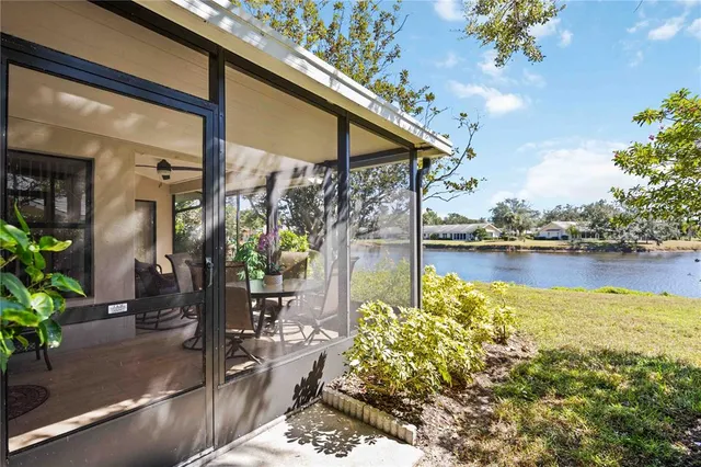 $305,000 | 214 Southampton Drive, Unit 327, Venice, FL 34293