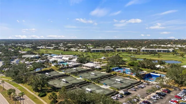 $305,000 | 214 Southampton Drive, Unit 327, Venice, FL 34293