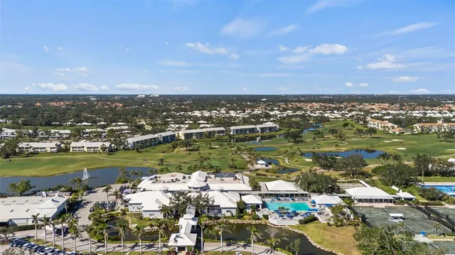 $305,000 | 214 Southampton Drive, Unit 327, Venice, FL 34293