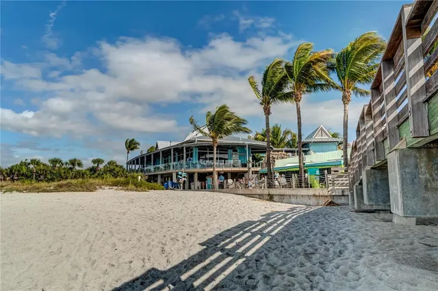 $305,000 | 214 Southampton Drive, Unit 327, Venice, FL 34293